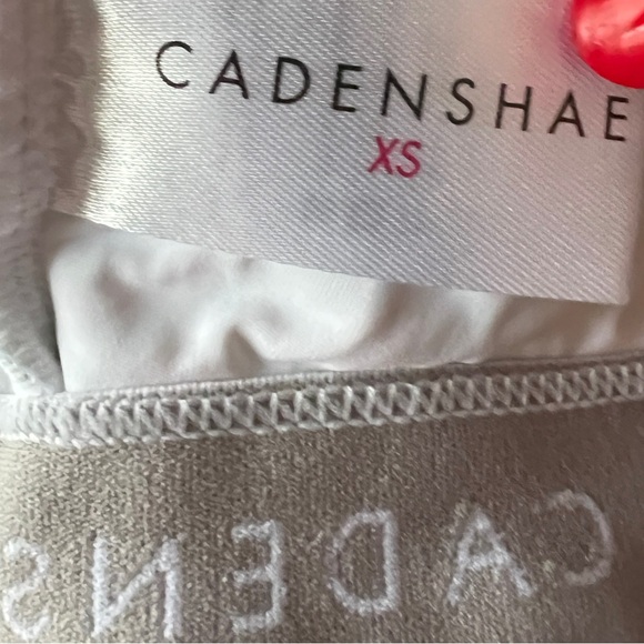 Cadenshae Fit2Feed Maternity Sports Bra in Confetti Print Size XS NWT - Picture 6 of 7